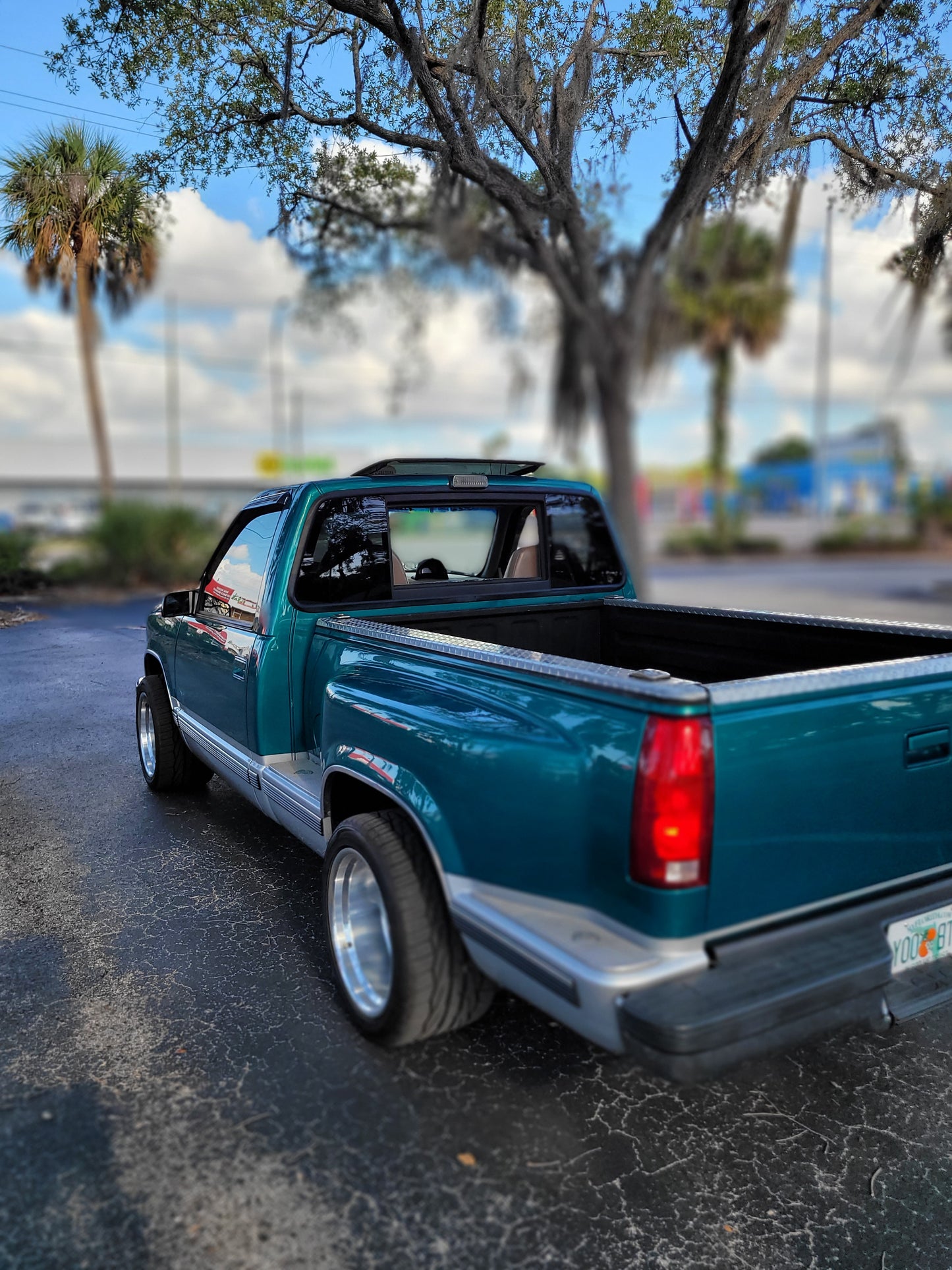 Titan Window Install Kitl- includes Drain Pan, Gasket(Rubber Molding), and Urethane